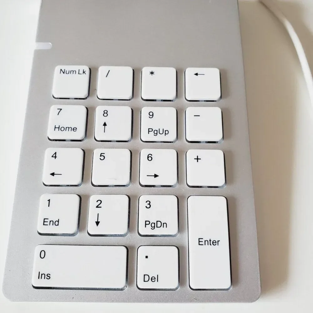 Wired Number Pad - USB Numeric Keypad Silver GUC